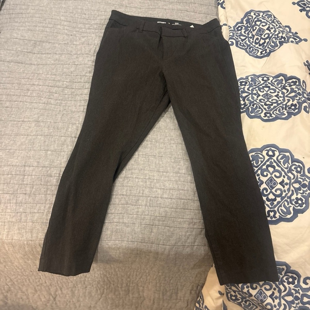 🖤 Old Navy High-Rise Pixie Pants – Size 12
